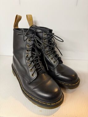 Dr. Martens Black Boot Vegan  1460 Unisex